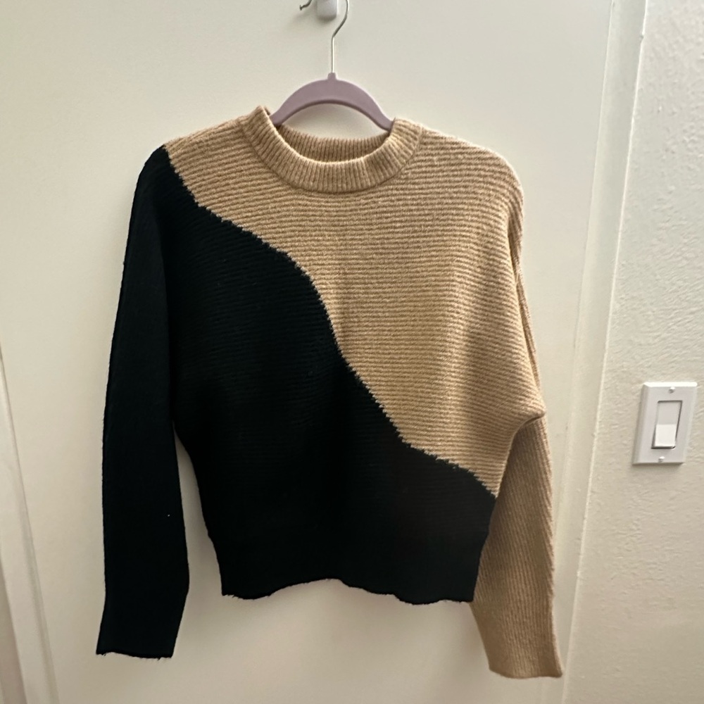 Two tone sweater